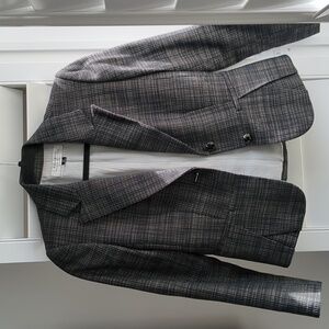 Tahari Blazer
